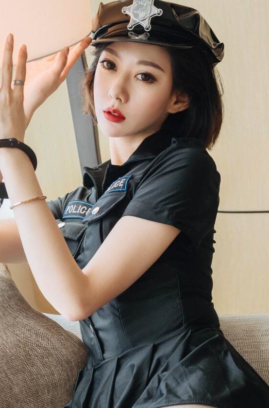 [HuaYang花漾] 2019.10.18 VOL.179 艺轩 黑丝 警花