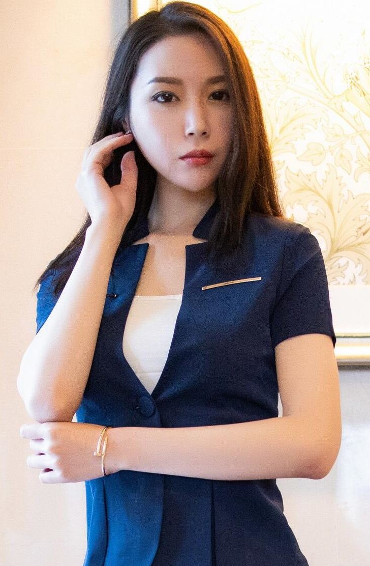 [XiuRen秀人网] 2019.10.24 No.1747 梦心月 高挑 美腿