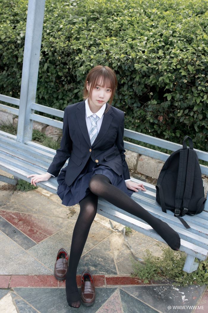 森萝财团写真 JKFUN-006 Aika 日系黑丝-像素点