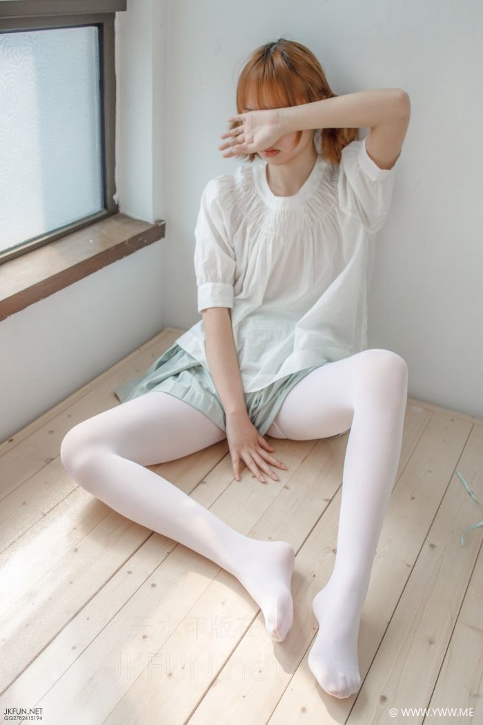 森萝财团写真 JKFUN-009 50D白丝按摩仪