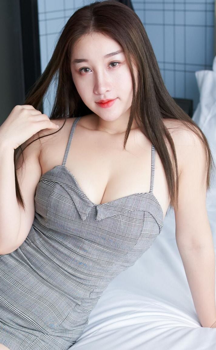 [MiiTao蜜桃社] 2019.10.31 VOL.135 王静瑶 巨乳 吊裙