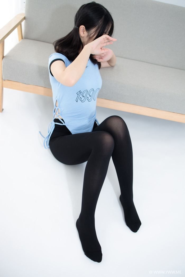 森萝财团写真 JKFUN-032 厚黑砕面 黑丝 80D 小夜踩物-像素点
