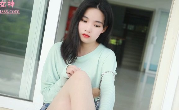 [MSLASS梦丝女神] 视频 2019.12.23 NO.039 恬静的小白鞋丝袜 视频版 酥酥