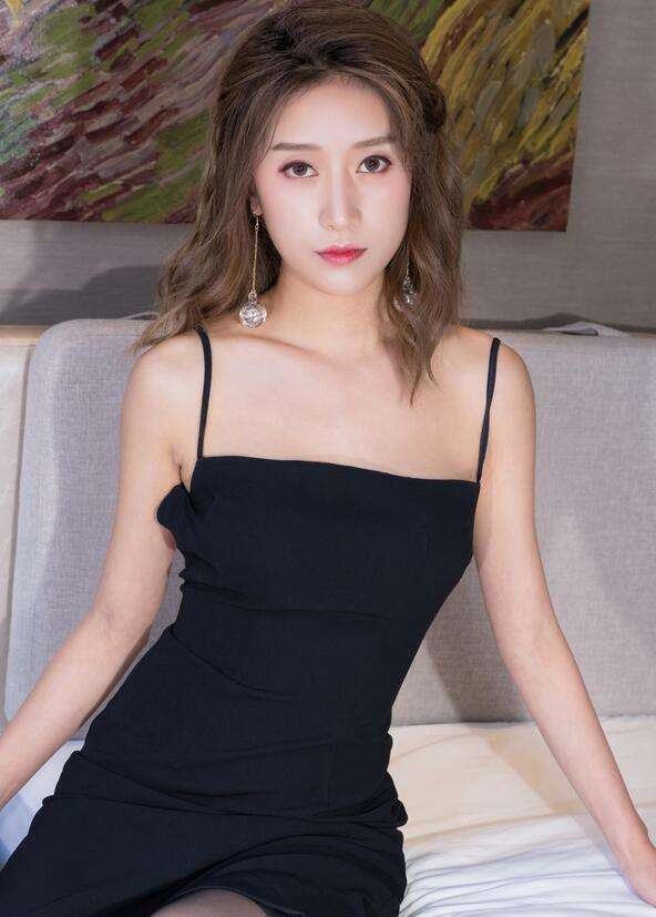 [KeLaGirls克拉女神] 2018.07.14 含蓄待发 何悦 VIP专辑