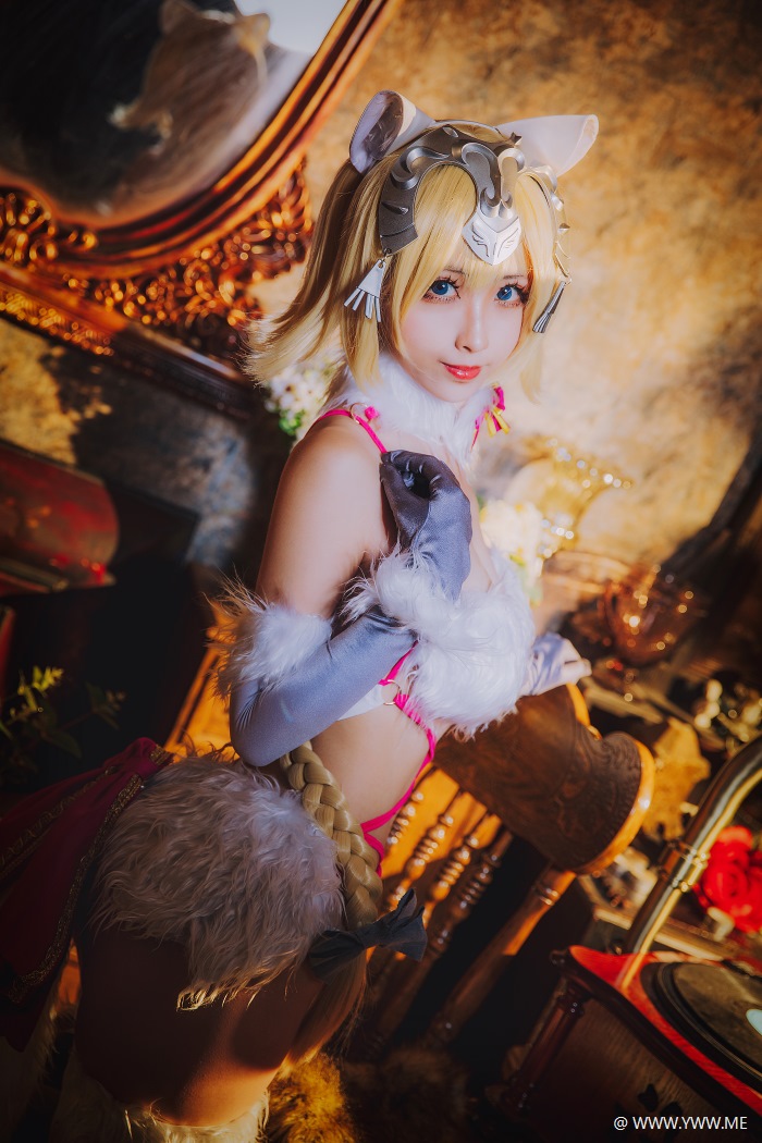 知名动漫Coser@rioko凉凉子 白贞-像素点