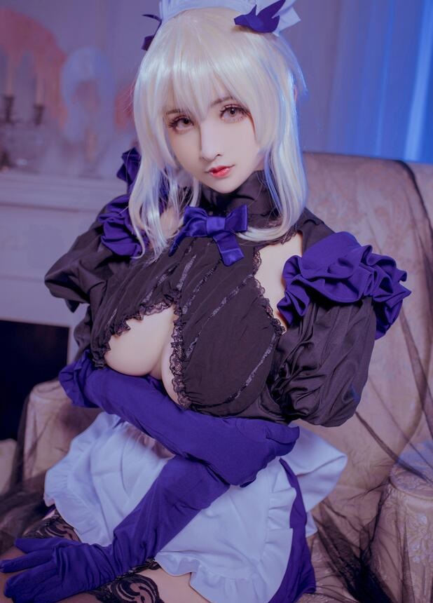知名动漫Coser@rioko凉凉子 黑枪呆女仆
