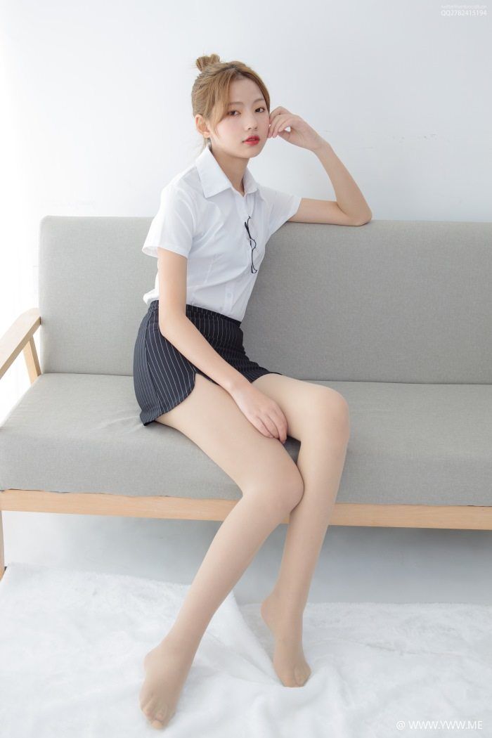 森萝财团写真 JKFUN-037 OL一定要搭配眼镜 50D肉丝-像素点