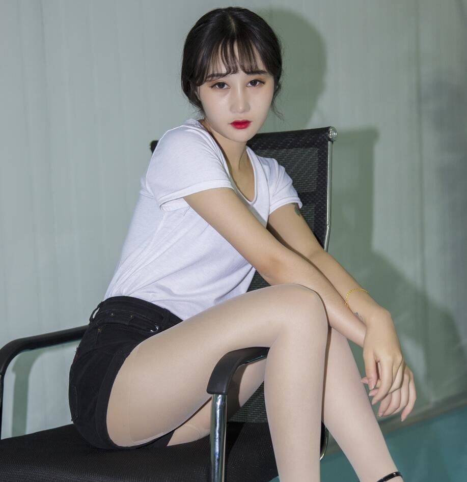 [LISS丽丝映像] NO.015 琪妹 实习期女秘体验中心