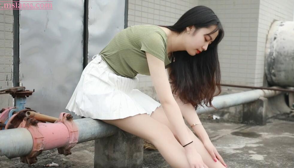 [MSLASS梦丝女神] 视频 2020.02.29 NO.050 侧颜美的小姐姐 视频版 柳儿