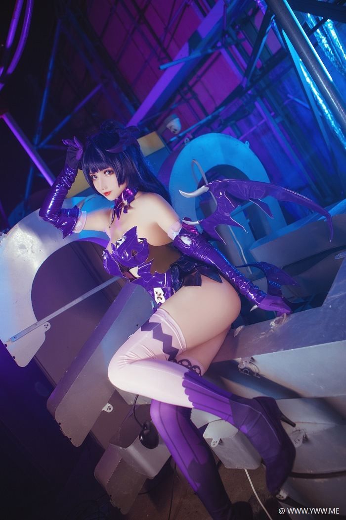 知名动漫Coser@rioko凉凉子 魅魔芽衣-像素点
