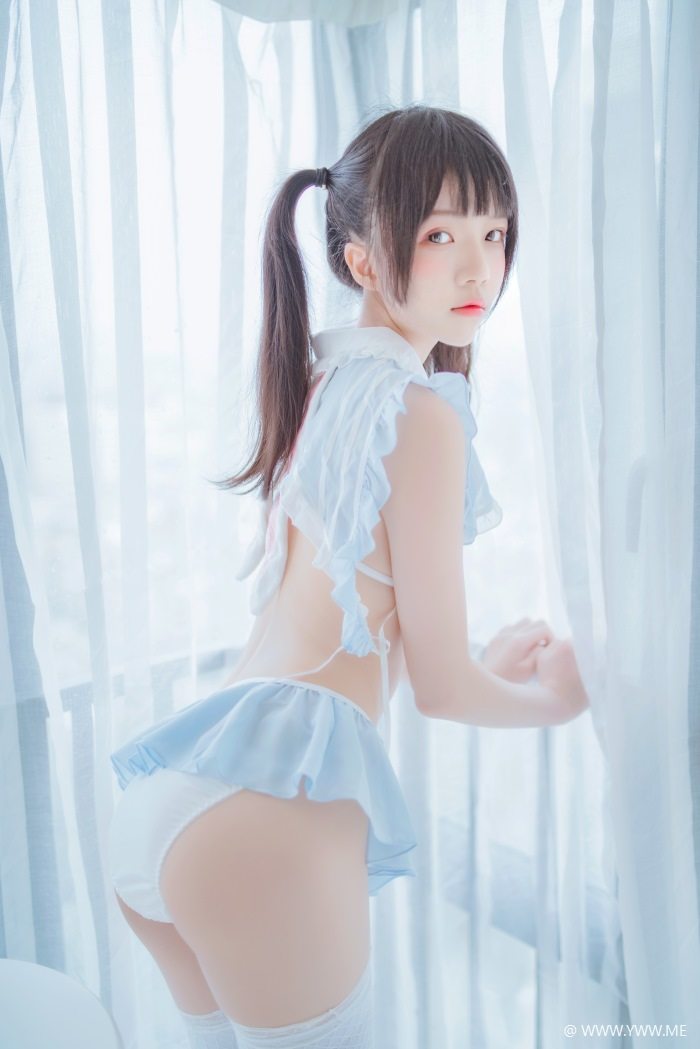 萝莉风COS 桜桃喵 – 爱丽丝的兔子+特写-像素点