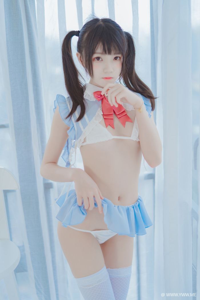 萝莉风COS 桜桃喵 – 爱丽丝的兔子+特写-像素点
