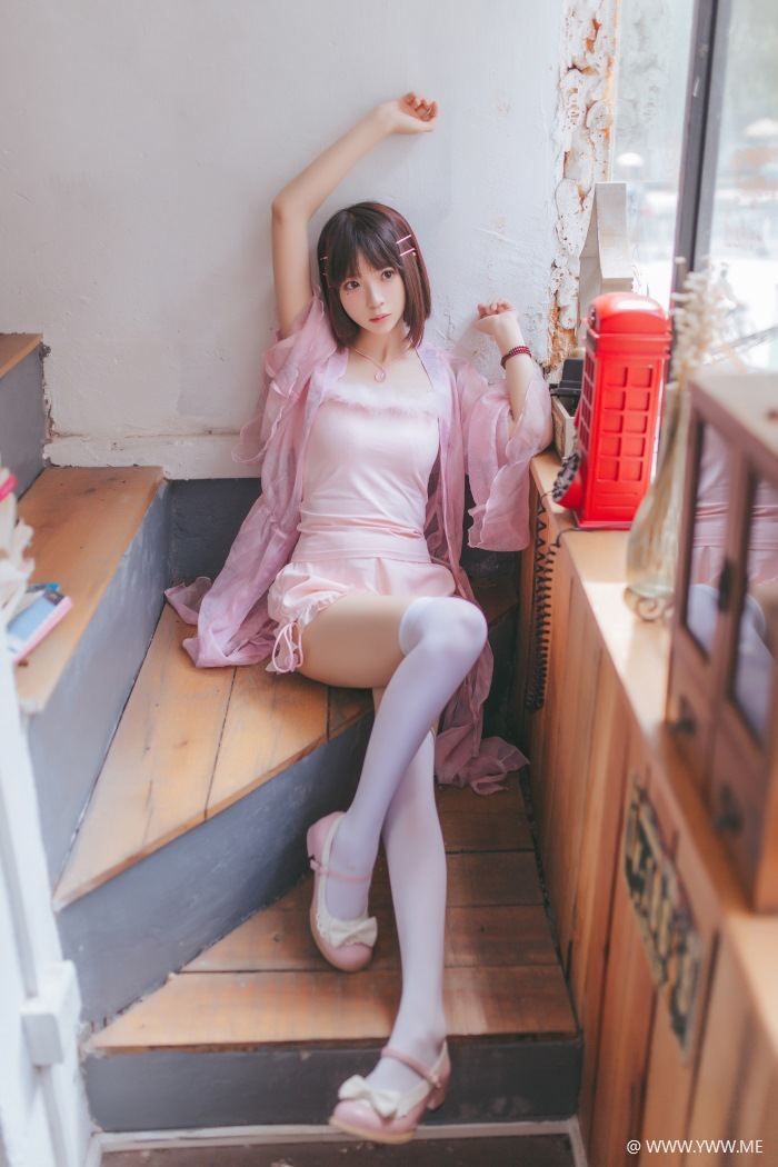 COS美女 疯猫ss – 粉红日常 散图-像素点