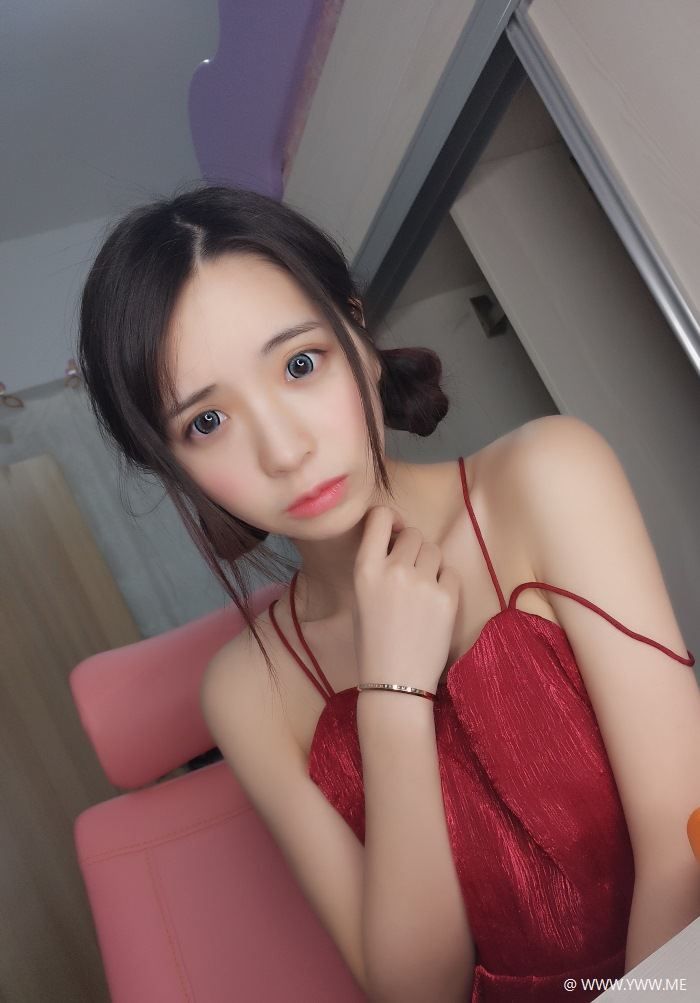 COS美女 疯猫ss – 红裙 散图-像素点