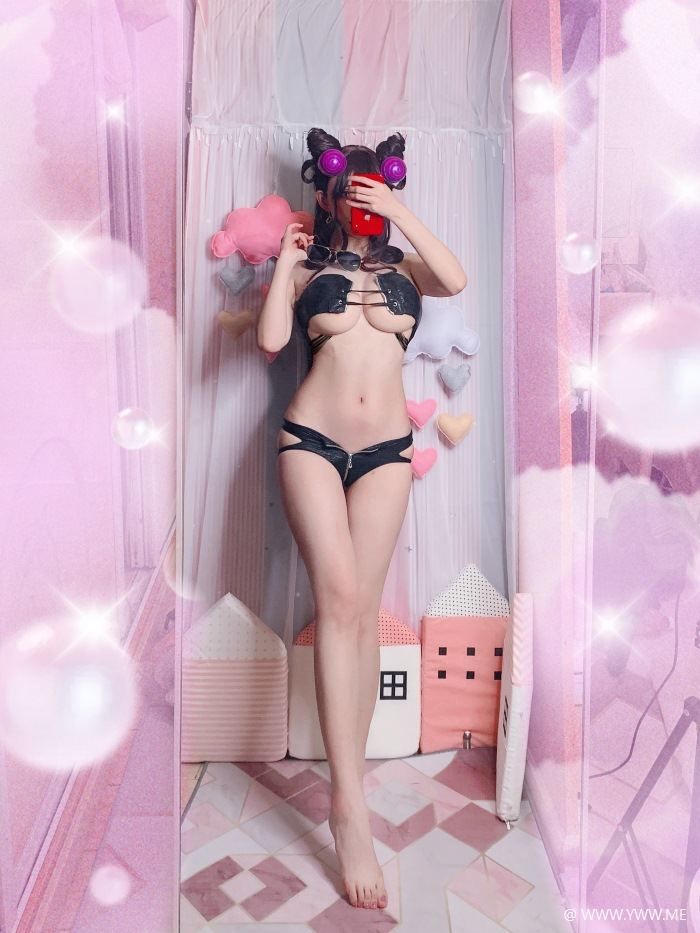 知名动漫Coser@rioko凉凉子 紫式部泳装-像素点