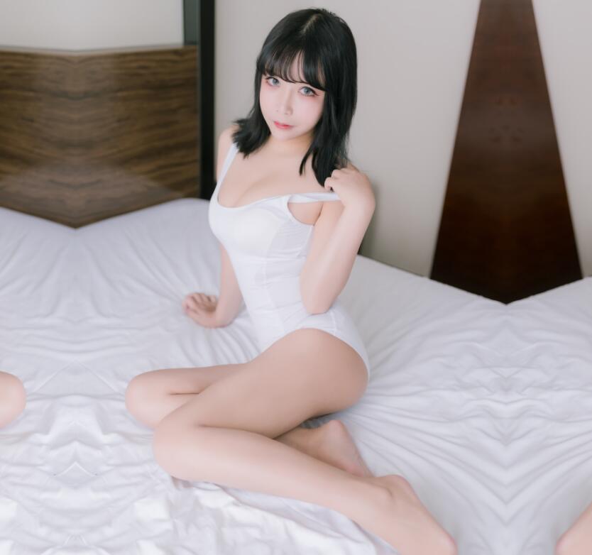 微博红人Coser@抱走莫子aa – 大姐姐