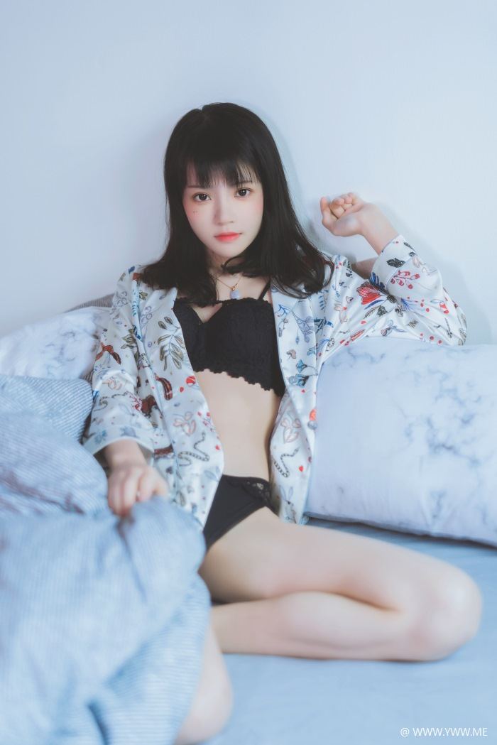 萝莉风COS 桜桃喵 – 倦-像素点