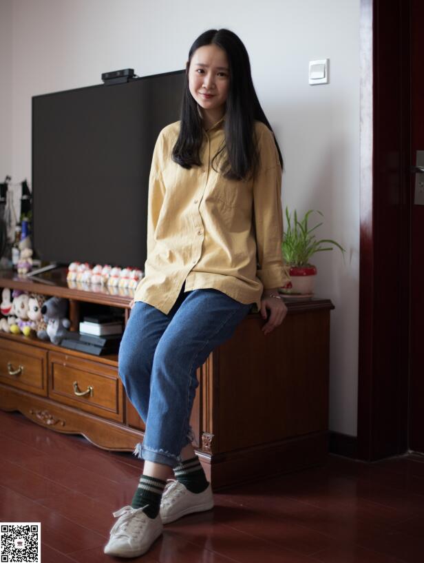 [物恋传媒] NO.008 你们想要的厚重口味来啦，喜欢小姐姐吗