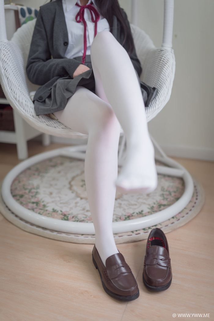 人气Coser小姐姐@雪琪SAMA – JK白丝-像素点