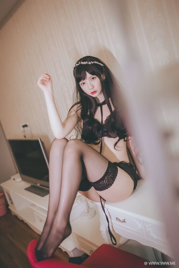 COS美女 疯猫ss – 黑色小野猫-像素点