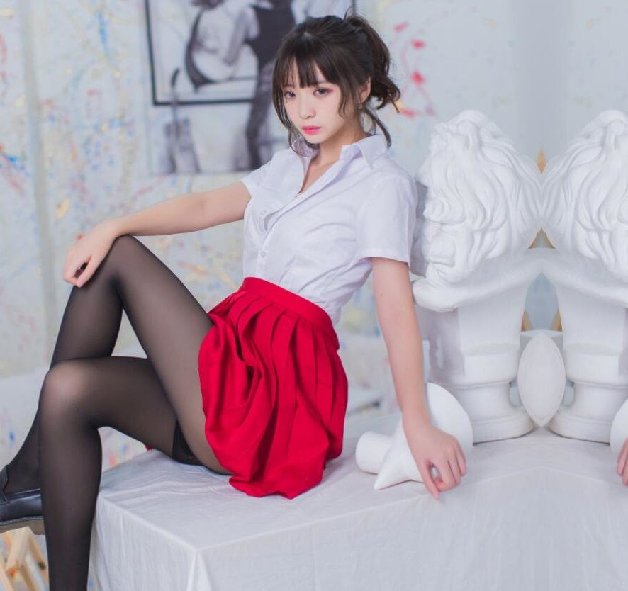 COS美女 疯猫ss – 画室JK