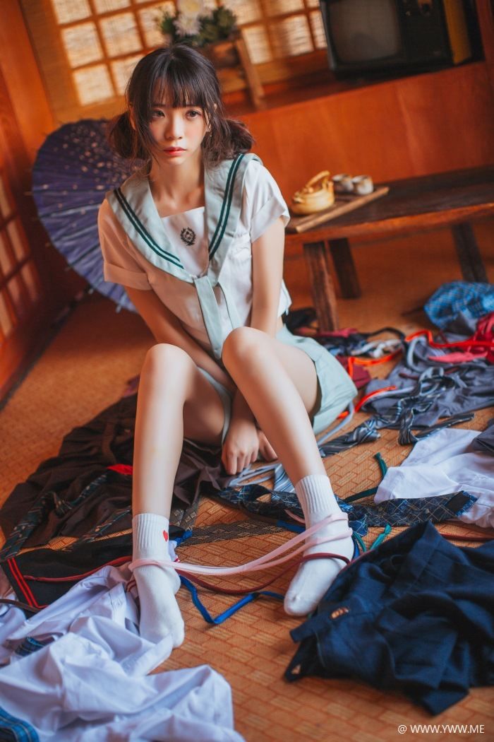 COS美女 疯猫ss – 日式JK-像素点