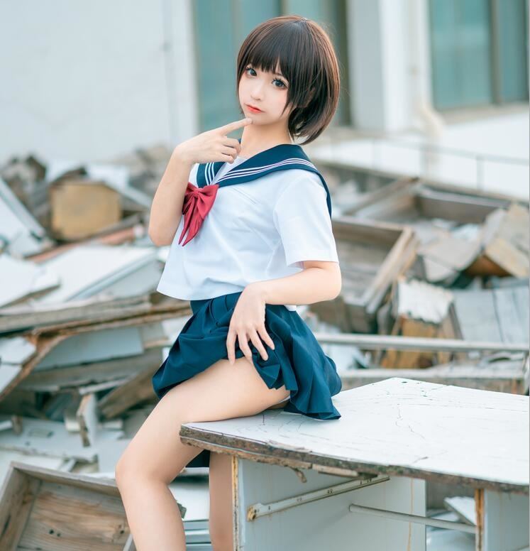 知名Coser@蠢沫沫 天台jk