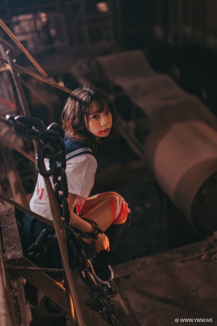 COS美女 疯猫ss – 血腥JK-像素点