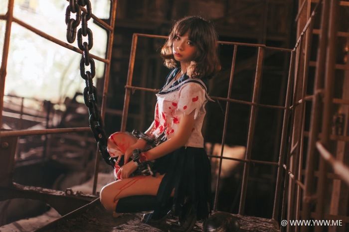 COS美女 疯猫ss – 血腥JK-像素点