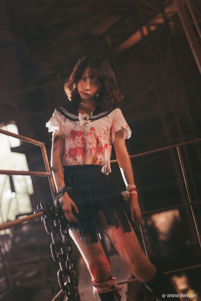 COS美女 疯猫ss – 血腥JK-像素点
