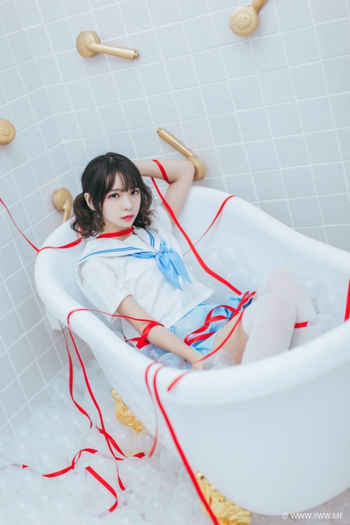 COS美女 疯猫ss – 浴室JK-像素点
