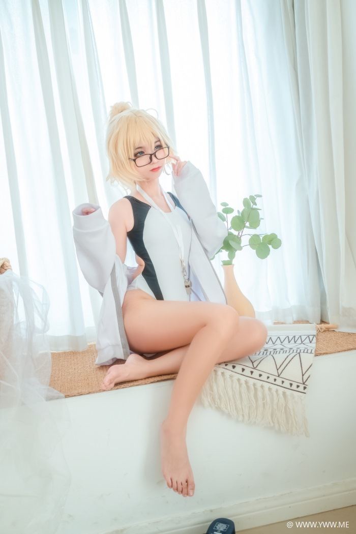 知名Coser@蠢沫沫 贞德-像素点