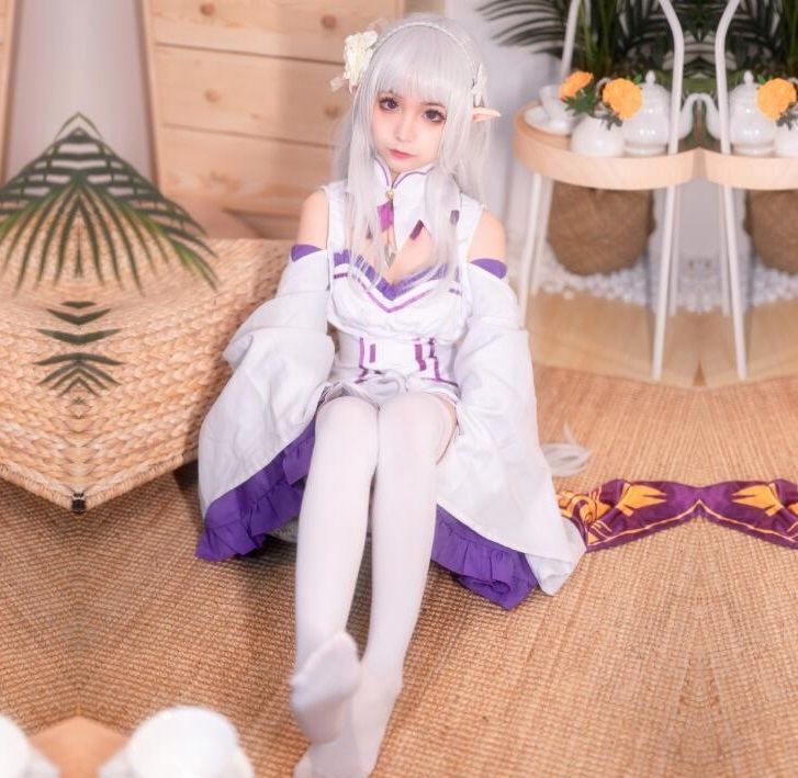 知名Coser@蠢沫沫 艾米利亚