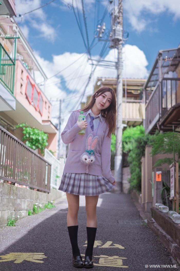 微博红人Coser@黑川 民宿楼下-像素点