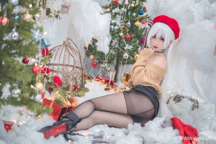 知名动漫Coser@rioko凉凉子 圣诞贝尔法斯特-像素点