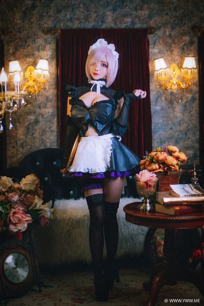 知名动漫Coser@rioko凉凉子 玛修-像素点
