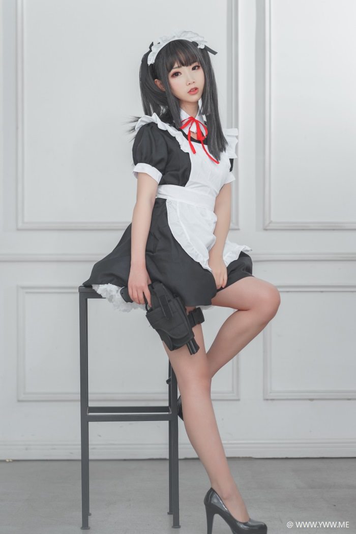 可爱人气Coser面饼仙儿 – 左轮女仆-像素点