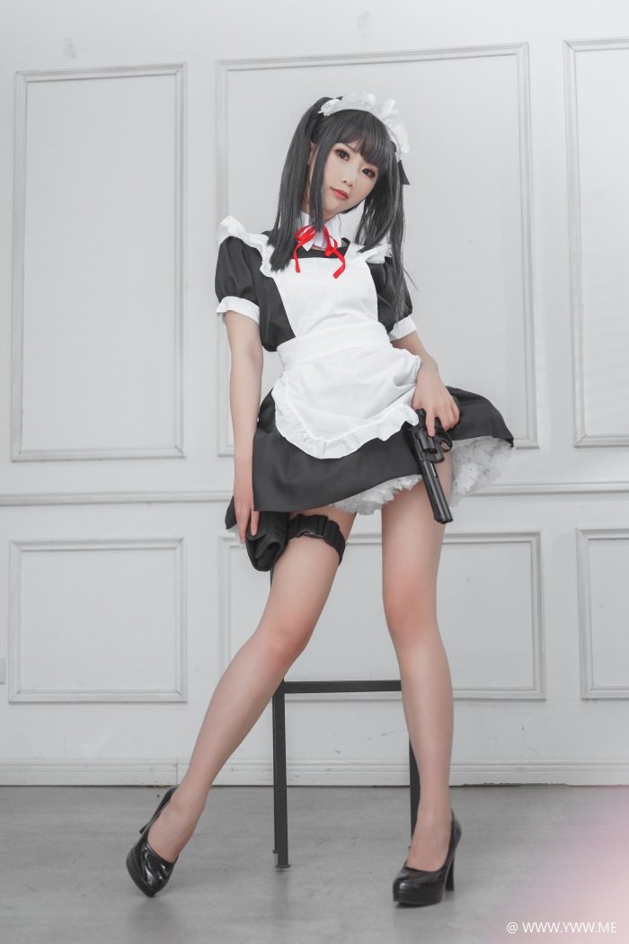 可爱人气Coser面饼仙儿 – 左轮女仆-像素点