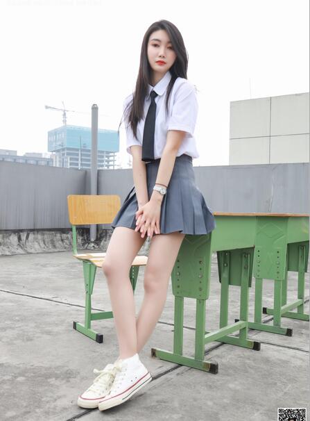 [丝慕写真] SM223 天天一元 模特：新模 《清纯小丝妹》