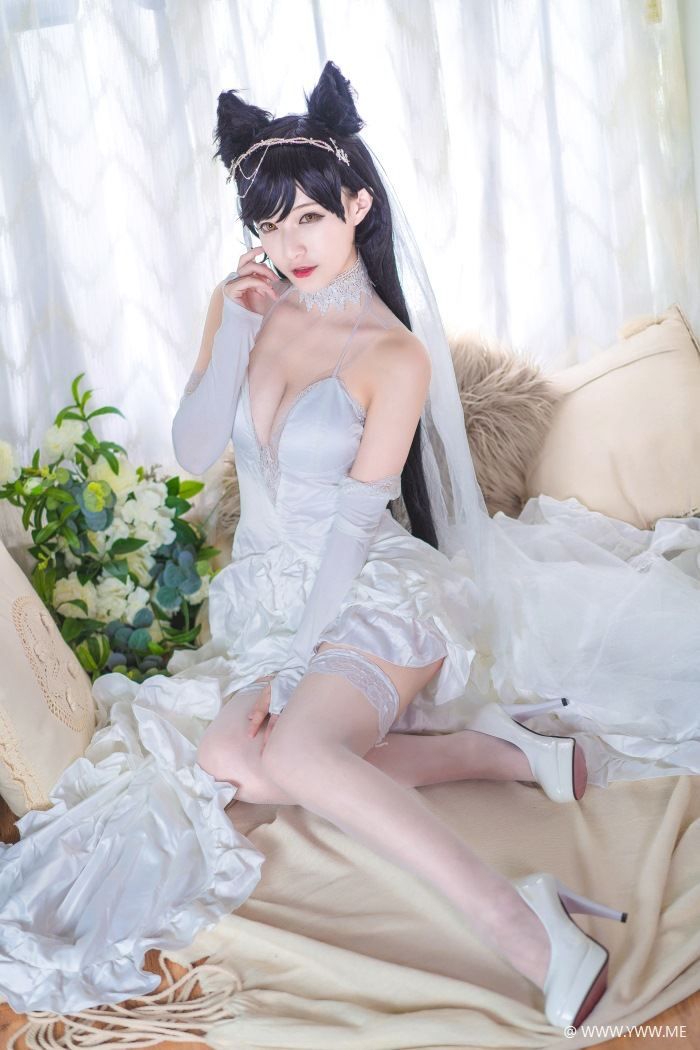 知名COS小姐姐@铁板烧鬼舞w – 爱宕婚纱-像素点