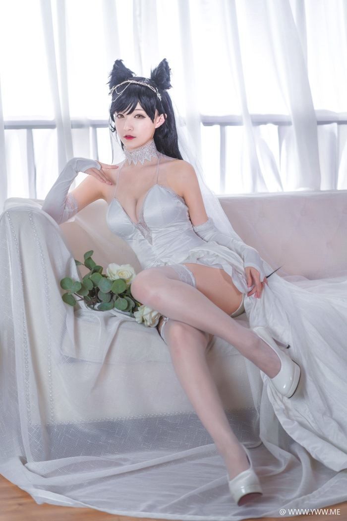 知名COS小姐姐@铁板烧鬼舞w – 爱宕婚纱-像素点