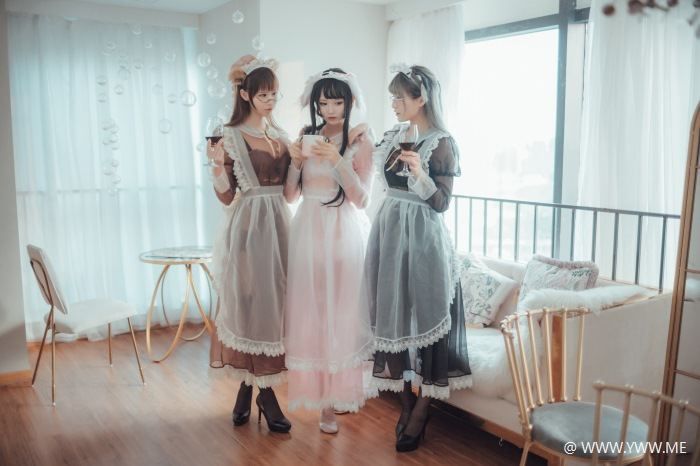 知名COS小姐姐@铁板烧鬼舞w – 爱老师+奶文+鬼舞铁板烧透明女仆-像素点