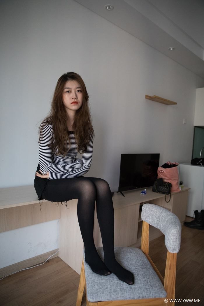 物恋传媒 No.232 佳琪-左手的倒影-像素点