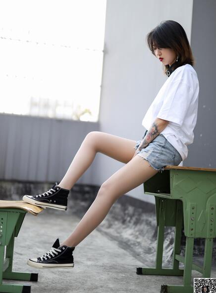 丝慕写真 SM250 天天一元 模特：新模《纹身酷girl》