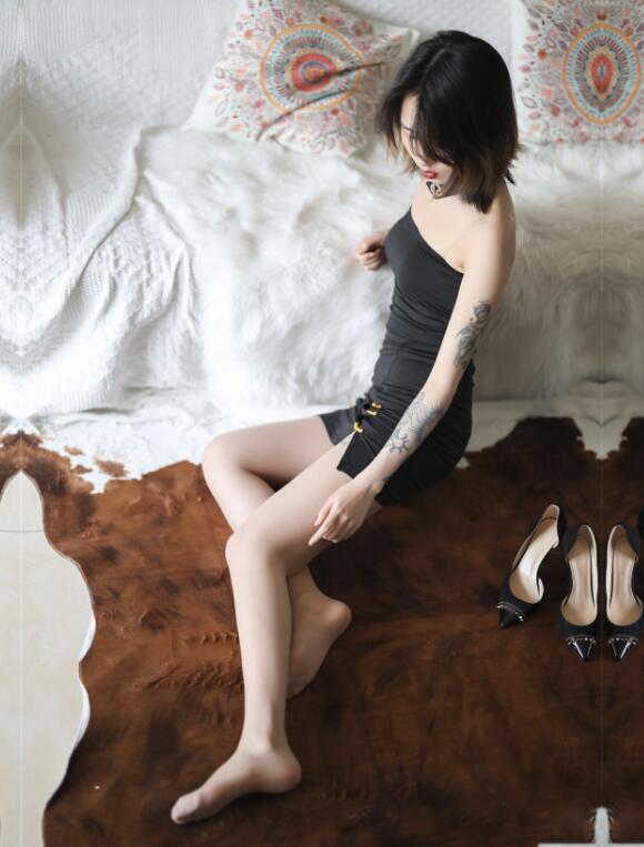 丝慕写真 SM253 天天一元 模特：新模《旗丝妙想》