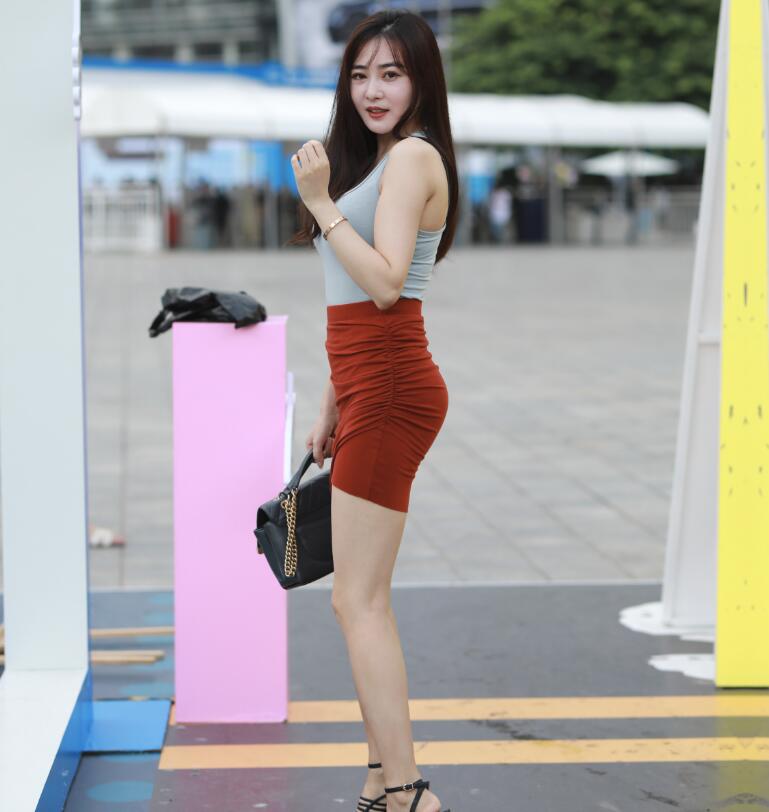 凯恩公爵作品 – 极品红色包臀裙美少妇 写真