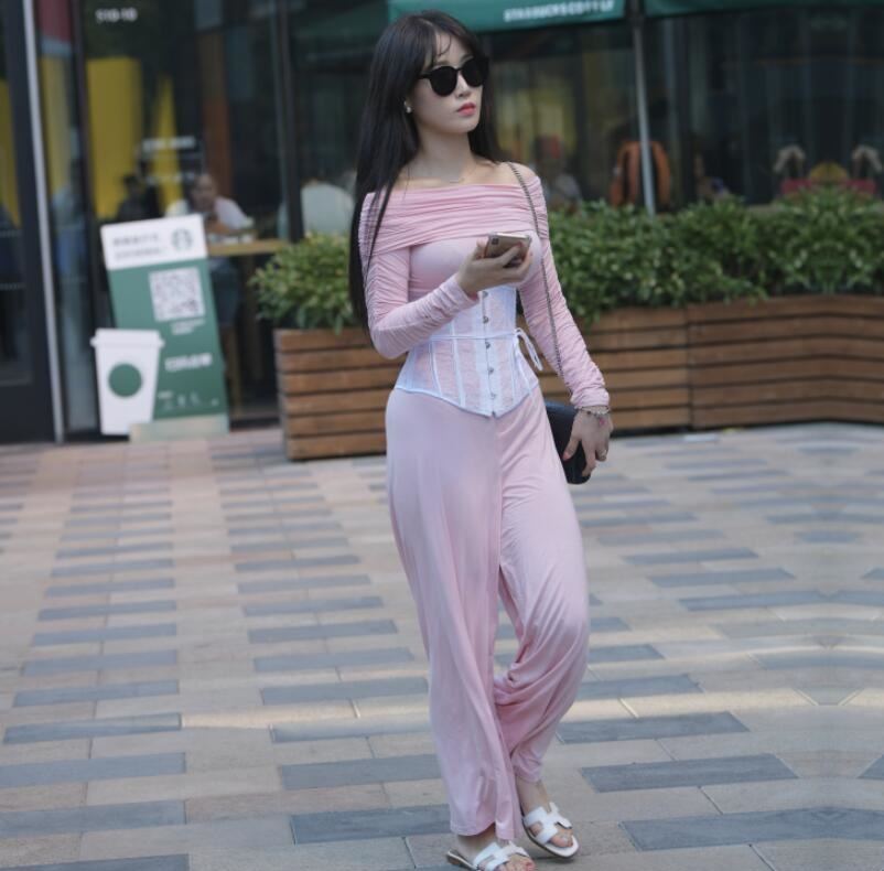红石作品 – 搭讪性感漂亮美女 写真