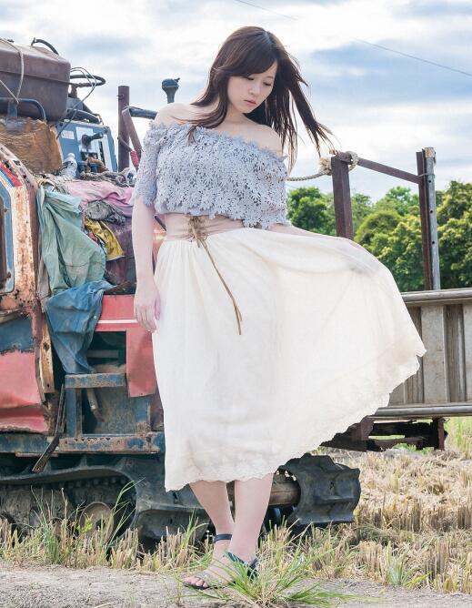 台湾美女 – Becky Chen 田心仔绿地&忠义稻田