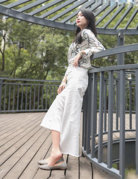丝慕写真 SM276 天天一元 模特：可儿《白色裤里丝》