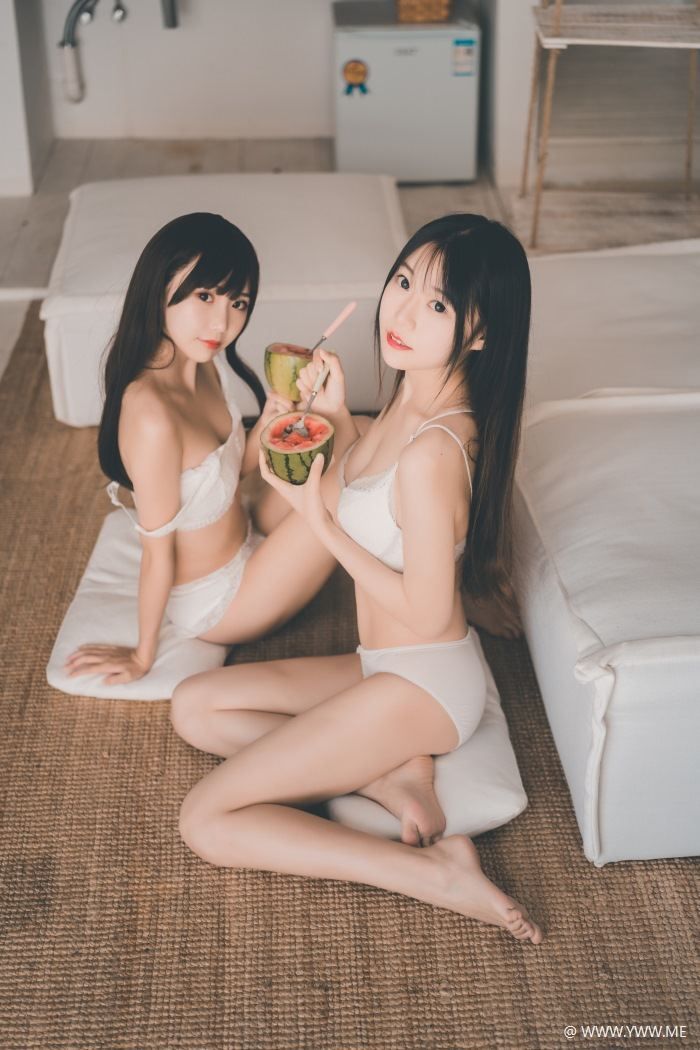 微博红人@香草喵露露 饼饼和香草喵-像素点